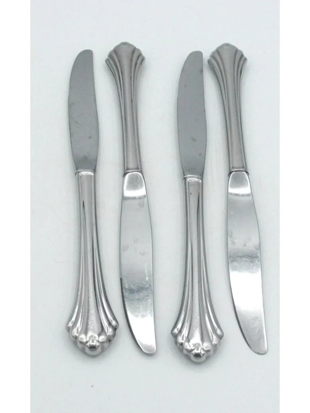 Bancroft Stainless by Oneida 9-1/8 inch Hollow/Place Knife Set of 4 OHSBAN
